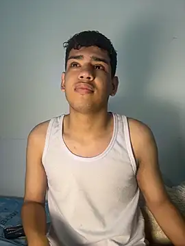 Snapshot of Santiago-Thompson chatting on 11/12/25, 04:07 Santiago-Thompson online show from 11/12/25, 04:07