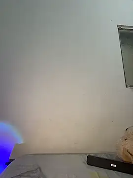 Snapshot of Santiago-Thompson chatting on 11/17/25, 10:48 Santiago-Thompson online show from 11/17/25, 10:48