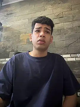 Snapshot of Santiago-Thompson chatting on 11/19/25, 09:26 Santiago-Thompson online show from 11/19/25, 09:26