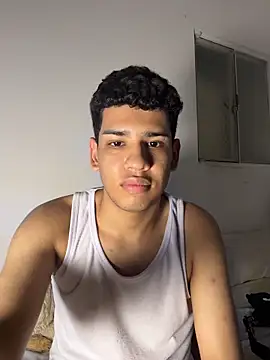 Snapshot of Santiago-Thompson chatting on 11/21/25, 06:45 Santiago-Thompson online show from 11/21/25, 06:45