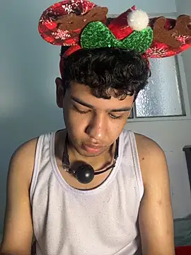 Snapshot of Santiago-Thompson chatting on 11/30/25, 07:40 Santiago-Thompson online show from 11/30/25, 07:40