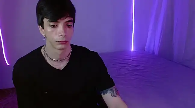 H3ll B0I online show from 02/02/25, 05:32