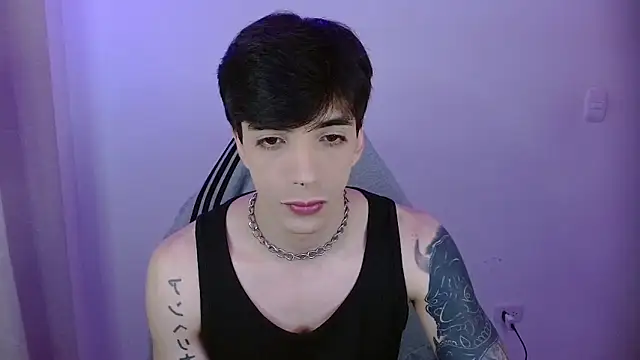 H3ll B0I online show from 04/07/26, 10:53