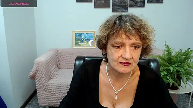 SexyGrandma  online show from 02/05/25, 05:41
