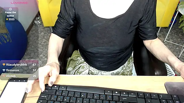 SexyGrandma  online show from 02/25/25, 12:47