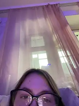 DearAlise online show from 04/01/26, 11:11