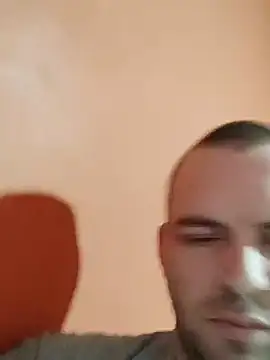 Milankure111 online show from 01/28/25, 10:56