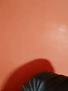 Milankure111 online show from 02/05/25, 09:25