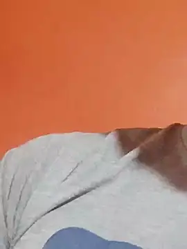 Milankure111 online show from 02/21/25, 01:00