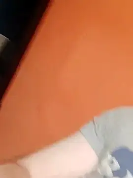 Milankure111 online show from 02/22/25, 09:56