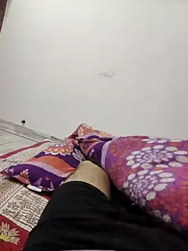 xmanrawan2 online show from 02/06/25, 05:19