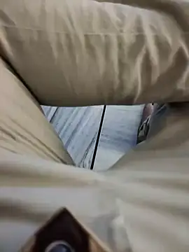 xmanrawan2 online show from 02/19/25, 11:38