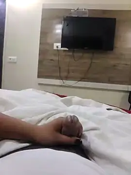 xmanrawan2 online show from 03/06/25, 10:41