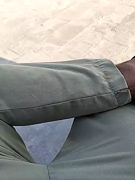 xmanrawan2 online show from 03/21/25, 11:44