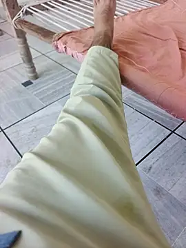 xmanrawan2 online show from 09/25/25, 04:38