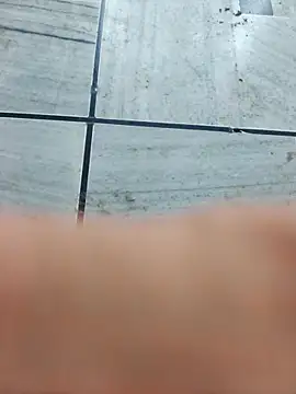 xmanrawan2 online show from 10/26/25, 08:09