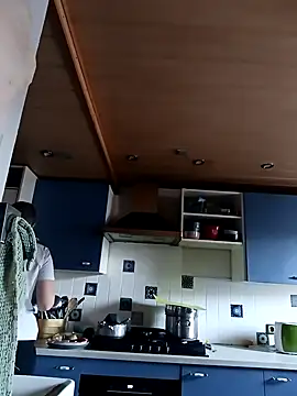 Snapshot of Astrid-Gilbert chatting on 02/18/25, 07:43 Astrid-Gilbert online show from 02/18/25, 07:43