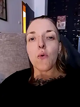 Astrid-Gilbert online show from 02/22/25, 09:37