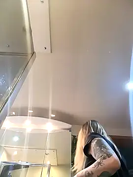 Astrid-Gilbert online show from 03/19/25, 08:12