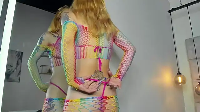 zoe taylorr1 online show from 03/15/25, 10:03