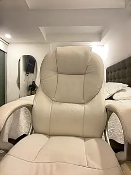 sofiaxox online show from 02/25/26, 11:47