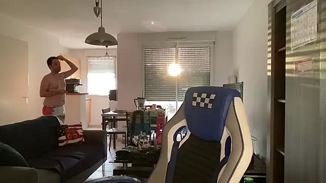 Snapshot of Funnyjul31 chatting on 03/01/25, 05:16 Funnyjul31 online show from 03/01/25, 05:16