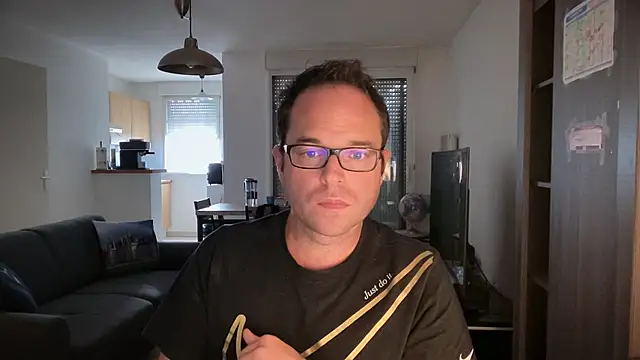 Snapshot of Funnyjul31 chatting on 10/05/25, 01:20 Funnyjul31 online show from 10/05/25, 01:20