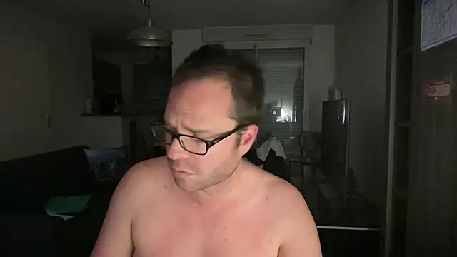 Snapshot of Funnyjul31 chatting on 10/07/25, 09:12 Funnyjul31 online show from 10/07/25, 09:12