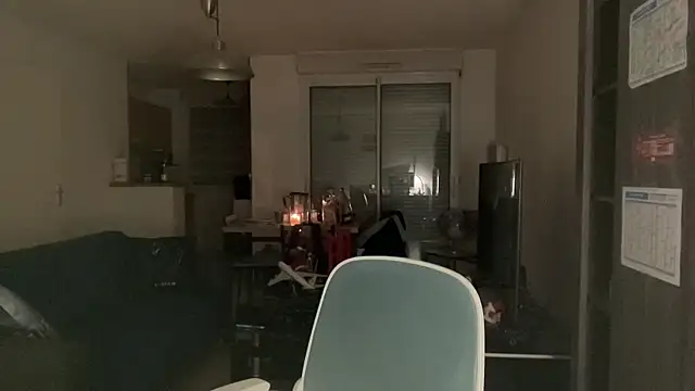 Snapshot of Funnyjul31 chatting on 11/17/25, 09:20 Funnyjul31 online show from 11/17/25, 09:20