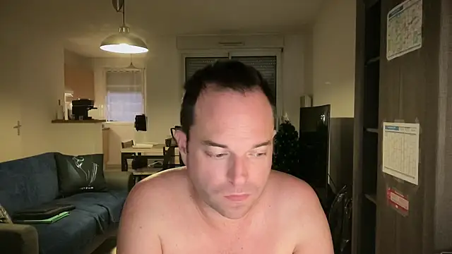 Snapshot of Funnyjul31 chatting on 12/02/25, 04:24 Funnyjul31 online show from 12/02/25, 04:24