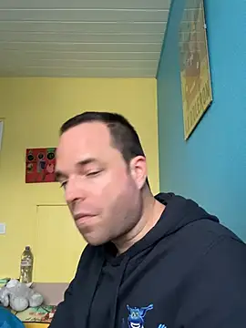 Funnyjul31 online show from 01/11/26, 03:39