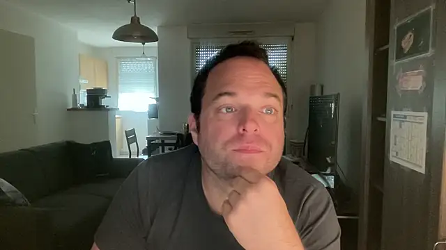 Funnyjul31 online show from 04/03/26, 09:07