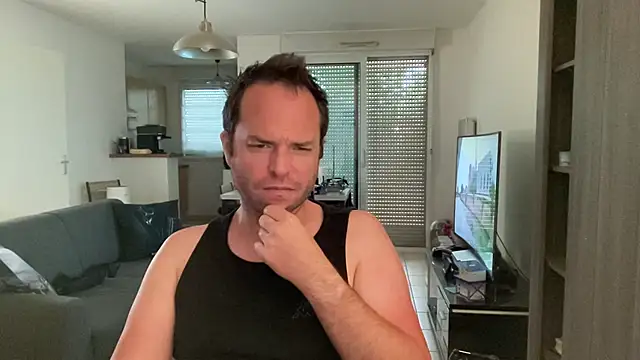 Funnyjul31 online show from 05/17/26, 02:24