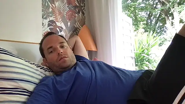 Funnyjul31 online show from 06/01/26, 03:47