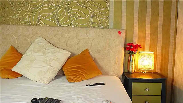 MillaBlis online show from 03/15/26, 06:58