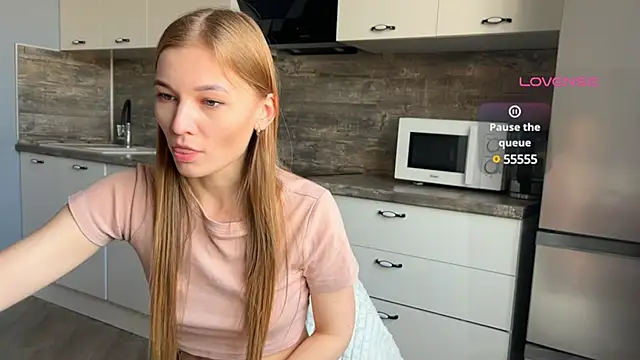 Snapshot of maria_plaudice chatting on 03/14/25, 02:41 maria plaudice online show from 03/14/25, 02:41