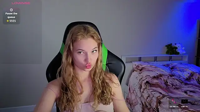 maria plaudice online show from 07/06/26, 04:42