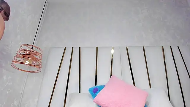 violet gray  online show from 03/06/25, 11:25