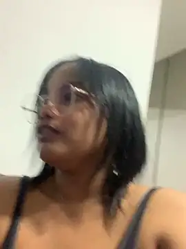 Snapshot of my_cam chatting on 02/28/25, 02:09 my cam online show from 02/28/25, 02:09