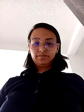 Snapshot of bri_ali chatting on 02/14/25, 03:47 bri ali online show from 02/14/25, 03:47