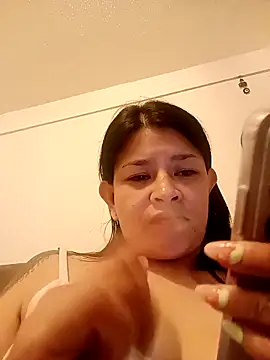 Snapshot of bri_ali chatting on 03/11/25, 11:26 bri ali online show from 03/11/25, 11:26