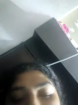 naina78910 online show from 12/16/25, 04:34