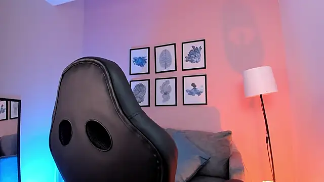 nina  dixon online show from 09/17/25, 09:05