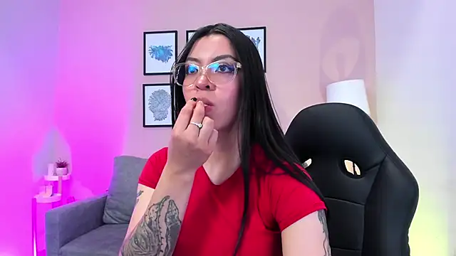 nina  dixon online show from 01/10/26, 08:21