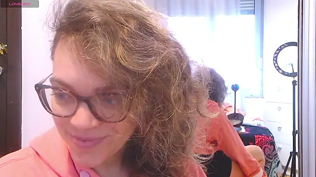 Snapshot of Ju-Hot chatting on 01/22/25, 03:07 Ju-Hot online show from 01/22/25, 03:07