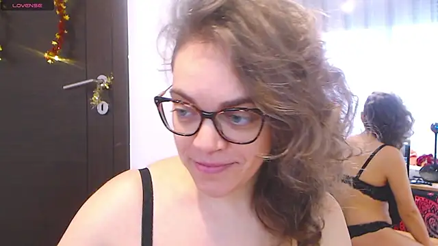 Snapshot of Ju-Hot chatting on 01/23/25, 02:39 Ju-Hot online show from 01/23/25, 02:39