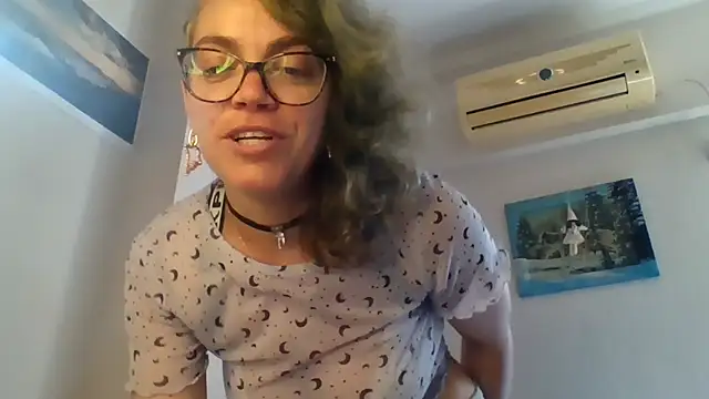 Ju-Hot online show from 05/25/26, 01:39