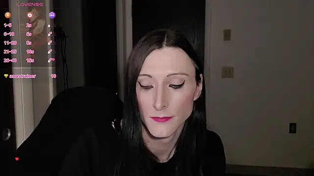 Snapshot of Ivyrose4999 chatting on 04/29/26, 04:33 Ivyrose4999 online show from 04/29/26, 04:33