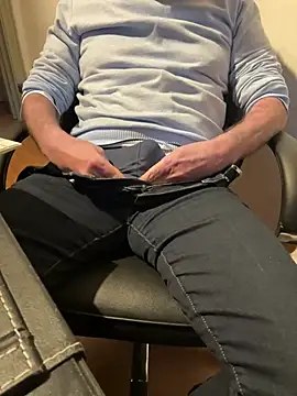 vincent1522 online show from 01/29/25, 06:39