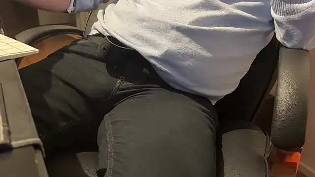 vincent1522 online show from 02/03/25, 07:21